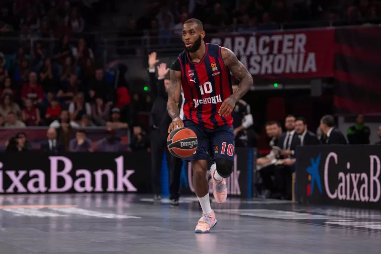 Playoffs Euroliga J3. Baskonia 98–102 Real Madrid