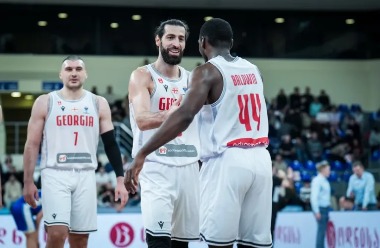 Kamar  Baldwin brilla en su segundo partido con Georgia