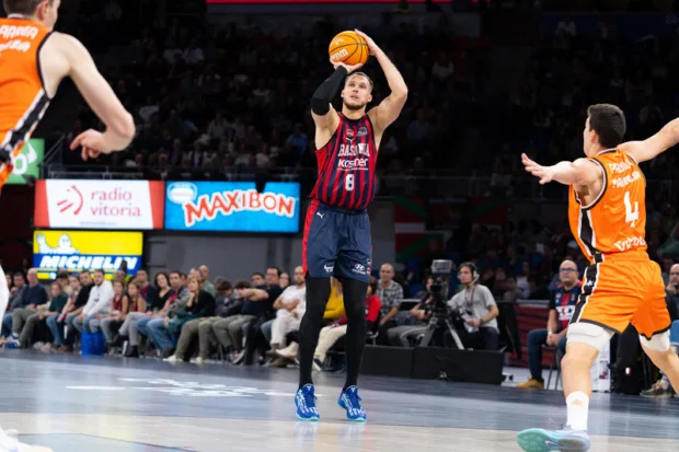 Liga ACB J9. Baskonia 91–116 Valencia Basket