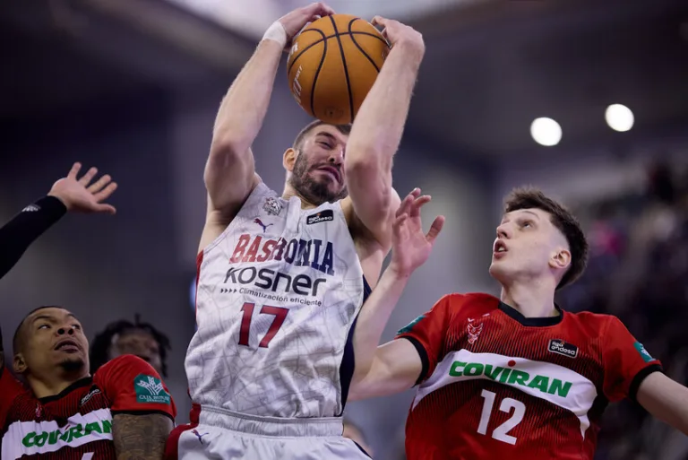Liga ACB J11. Covirán Granada 73-75 Baskonia