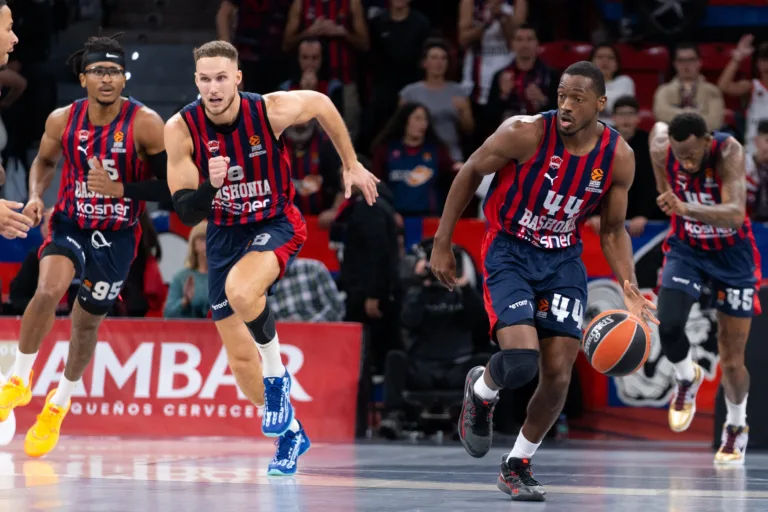 La Tertulia Dobles Figuras de Cope Vitoria. Miércoles 04/12/24