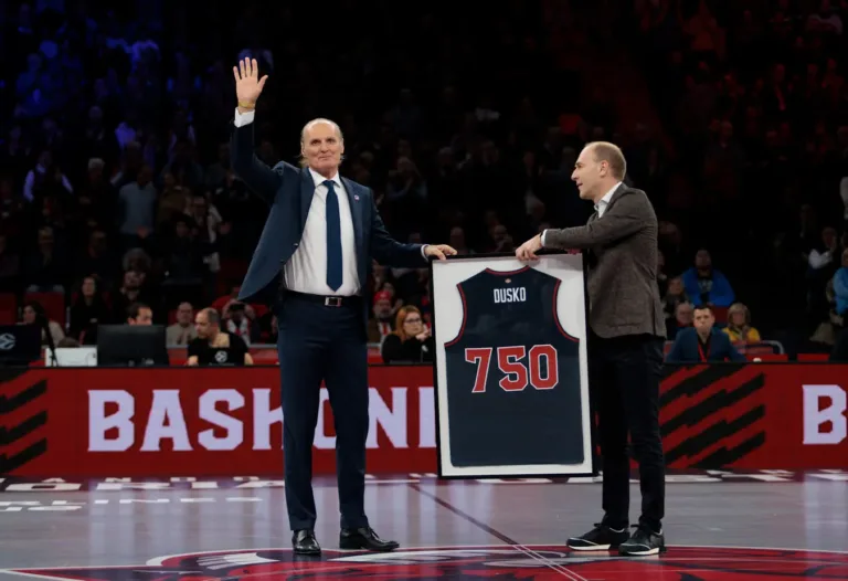 Dusko Ivanovic visita el banquillo rival del Buesa Arena por primera vez en Euroliga