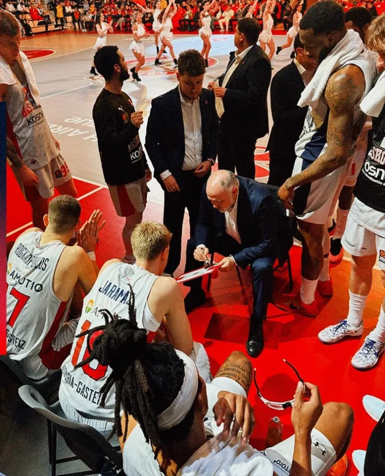 Pablo Laso multado por críticas al arbitraje del partido ante Olympiacos