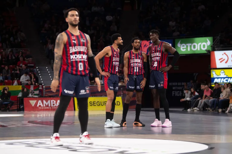 La Tertulia Dobles Figuras de Cope Vitoria. Miércoles 09/04/25