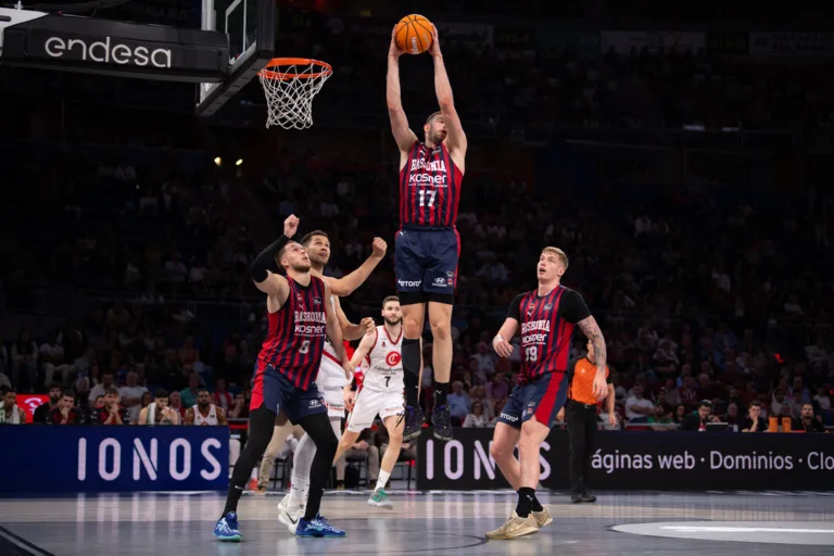 La Tertulia Dobles Figuras de Cope Vitoria. Miércoles 07/05/25