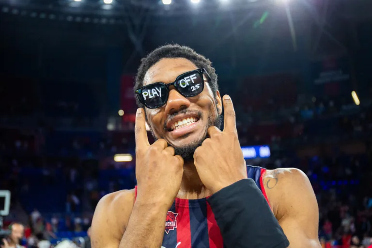 La Tertulia Dobles Figuras de Cope Vitoria. Miércoles 28/05/25