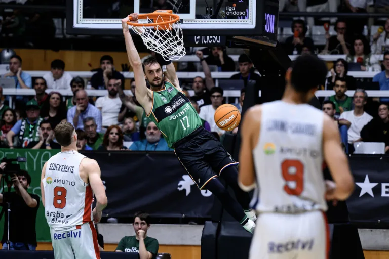 La Tertulia Dobles Figuras de Cope Vitoria. Miércoles 14/05/25