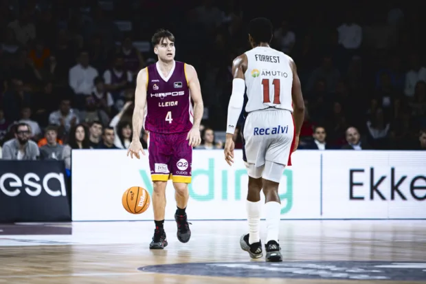 Baskonia ficha al joven base Rafa Villar por tres temporadas