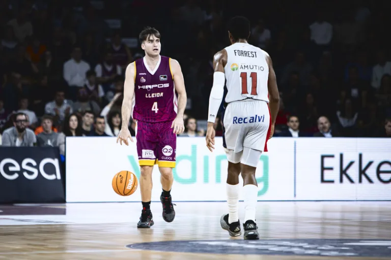Baskonia ficha al joven base Rafa Villar por tres temporadas