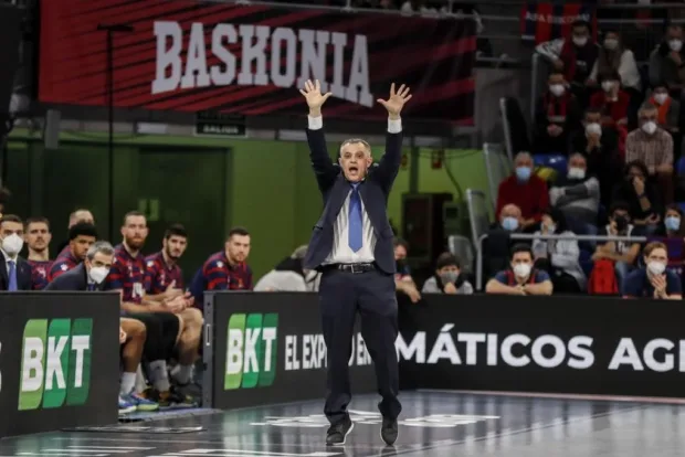 Saski Baskonia prescinde de David Gil tras 25 años en el club