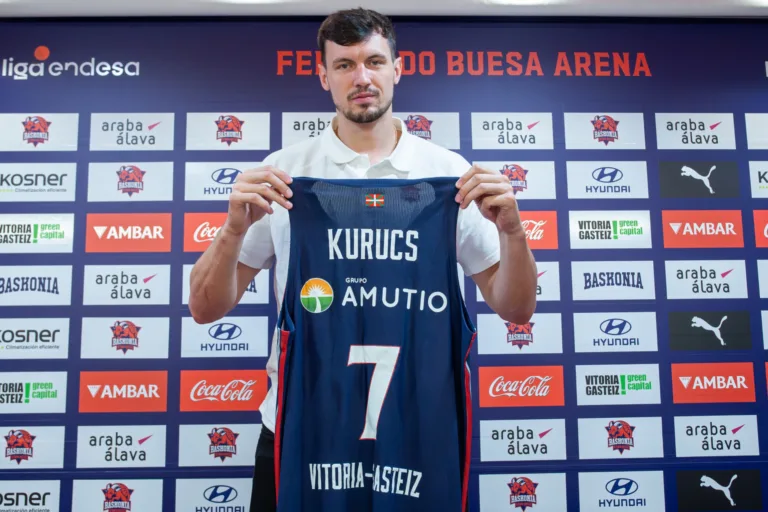 Presentación de Rodions Kurucs