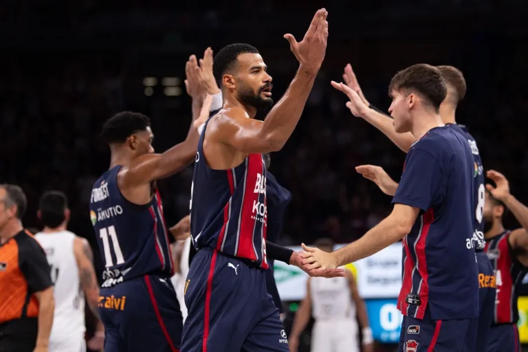 La Tertulia Dobles Figuras de Cope Vitoria. Miércoles 15/10/25