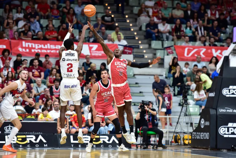 Liga ACB J4. UCAM Murcia 89-84 Baskonia