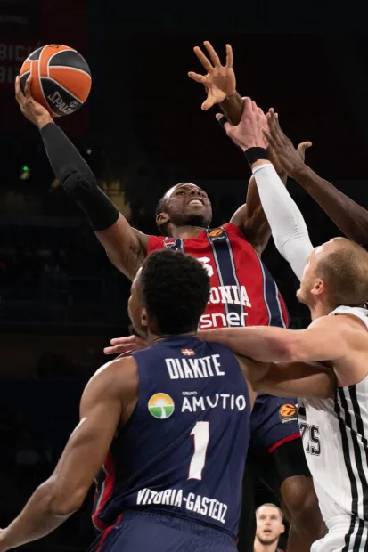 Euroliga J9. Baskonia 87-76 Virtus Bolonia
