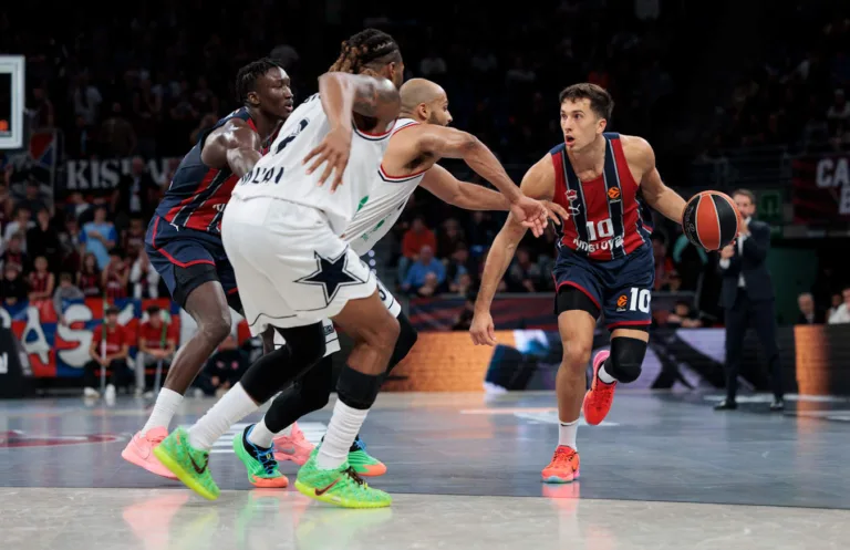 Euroliga J14. Kosner Baskonia 88-78 EA7 Emporio Armani Milán