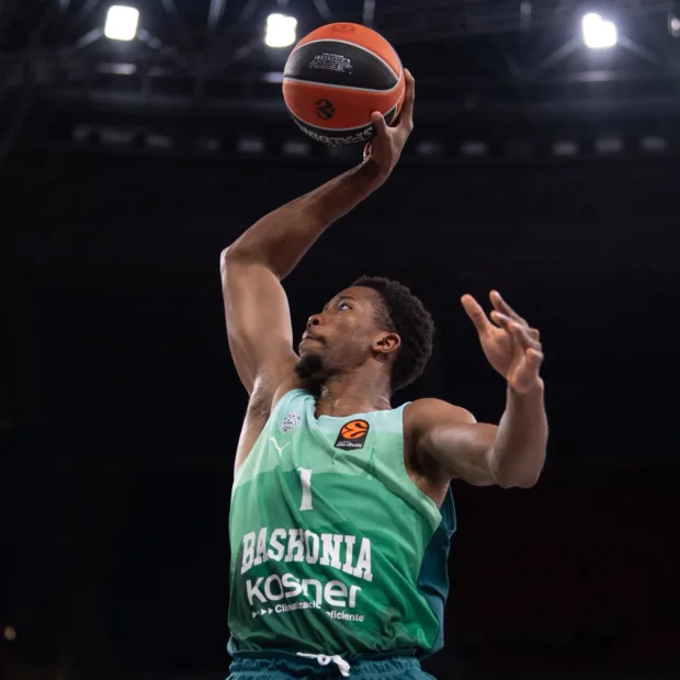 Previa Euroliga J14. Kosner Baskonia – EA7 Emporio Armani Milán