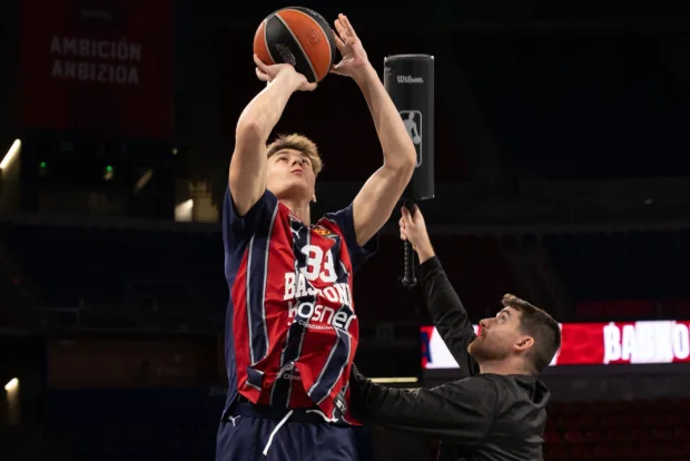 El Baskonia realizará un entrenamiento a puertas abiertas, este jueves 26 de diciembre a las 12:15 horas en el Buesa Arena