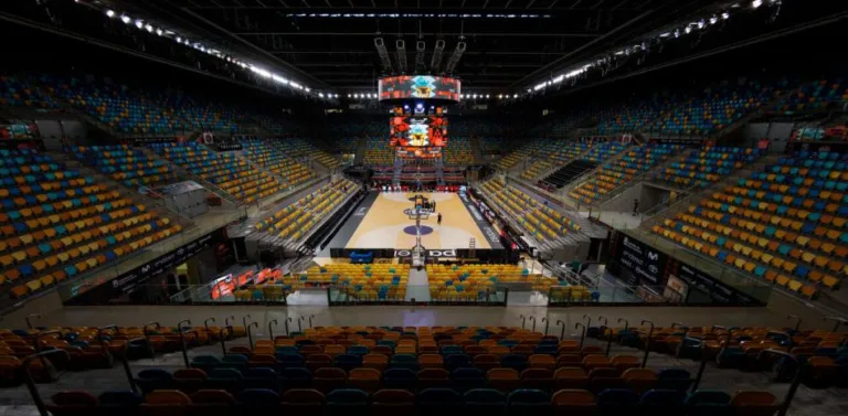 La ACB fija diferentes fechas para programar el partido aplazado entre Dreamland Gran Canaria y Kosner Baskonia