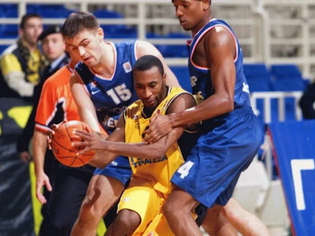 Previa Euroliga J9. Tau Cerámica Baskonia – AEK de Atenas