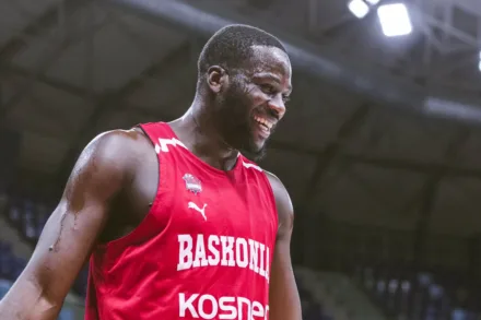 Eugene Omoruyi continuará dos meses más en Baskonia