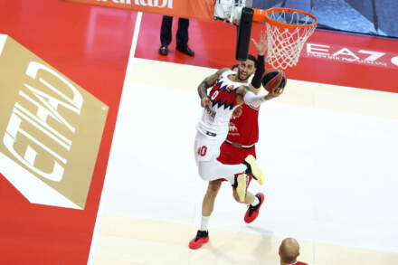 Euroliga J26. EA7 Emporio Armani Milán 109-89 Kosner Baskonia