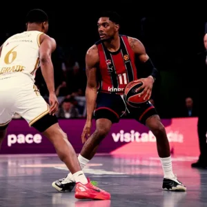 Trent Forrest iguala la mejor marca de tiros libres anotados sin fallo del club en un partido de Euroliga