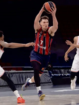 La mayor anotación conjunta histórica de un partido de Euroliga al descanso y otros hito ofensivos del Baskonia – Hapoel Tel Aviv