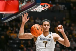 Kosner Baskonia ficha al pívot Jesse Edwards hasta final de temporada