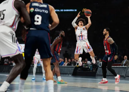 Euroliga J30. Kosner Baskonia 81-97 París Basketball