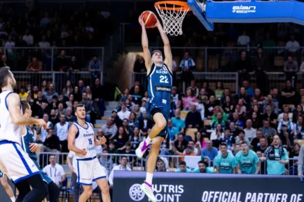 Stefan Joksimovic en las ventanas FIBA con Eslovenia