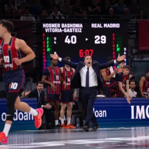 La Tertulia Dobles Figuras de Cope Vitoria. Miércoles 08/04/26