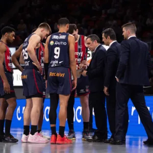 La Tertulia Dobles Figuras de Cope Vitoria. Miércoles 15/04/26