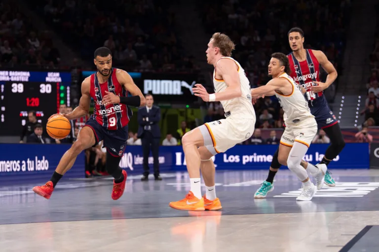 Liga ACB J31. Kosner Baskonia 87-80 UCAM Murcia