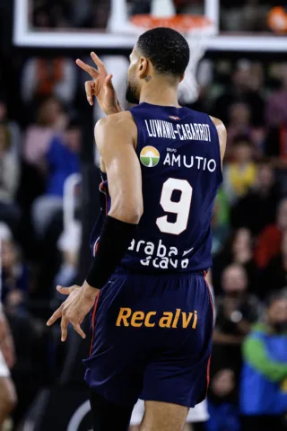 Saski Baskonia inscribe a cinco jugadores en el derecho de tanteo de la Liga ACB